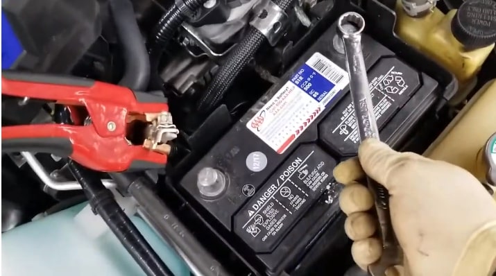 best wrench for car battery